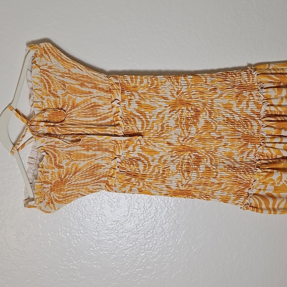 Luxxel Cream and Yellow Dress - Picture 7 of 8